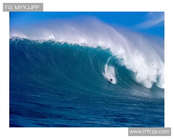 激情沙滩足球盛宴尽享阳光与海浪的完美结合与运动乐趣