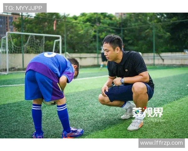 足球小宇的成长之路与梦想追逐的精彩故事